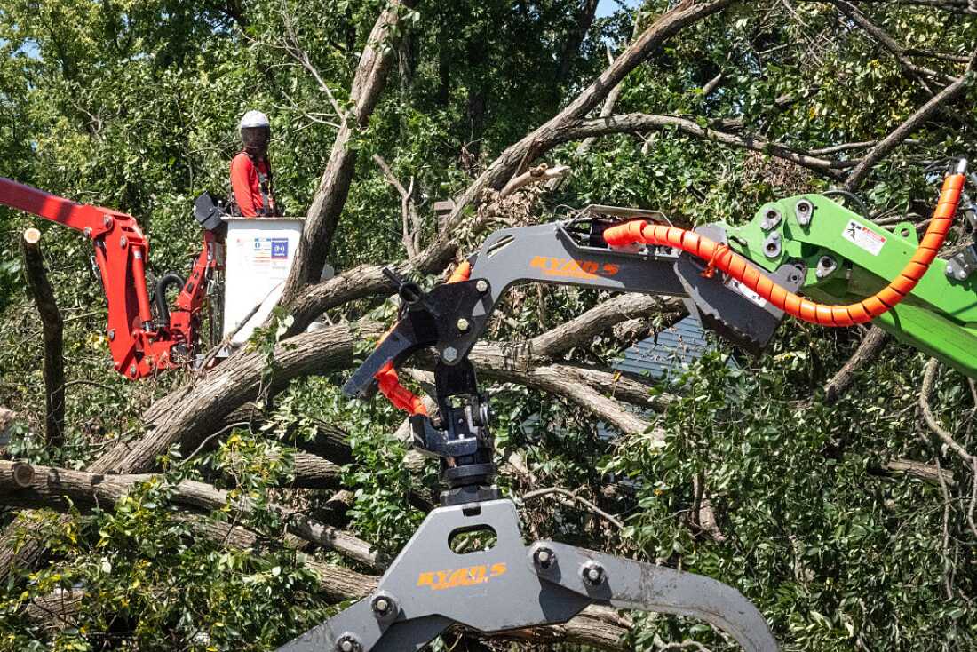 Severe Storm Leaves Thousands Without Power in Northwest Indiana