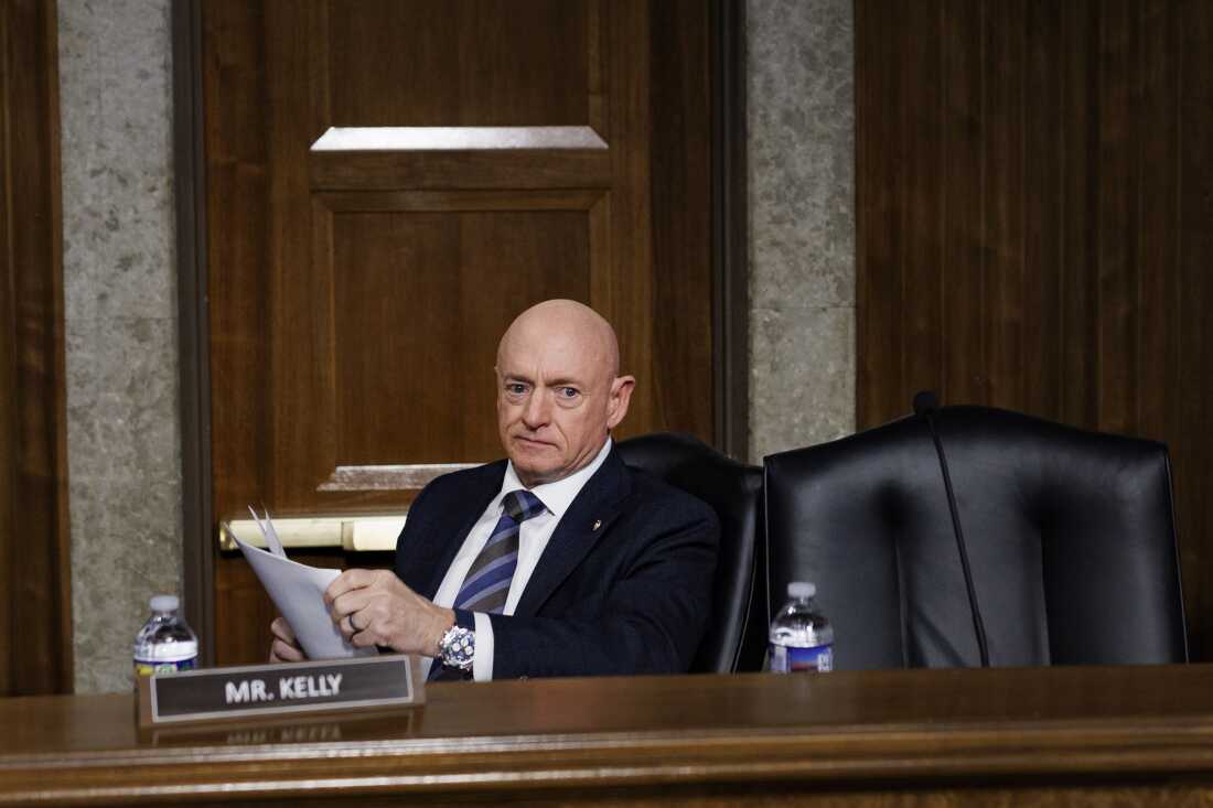 Sen. Mark Kelly Calls for Investigation into USS Lincoln Conditions