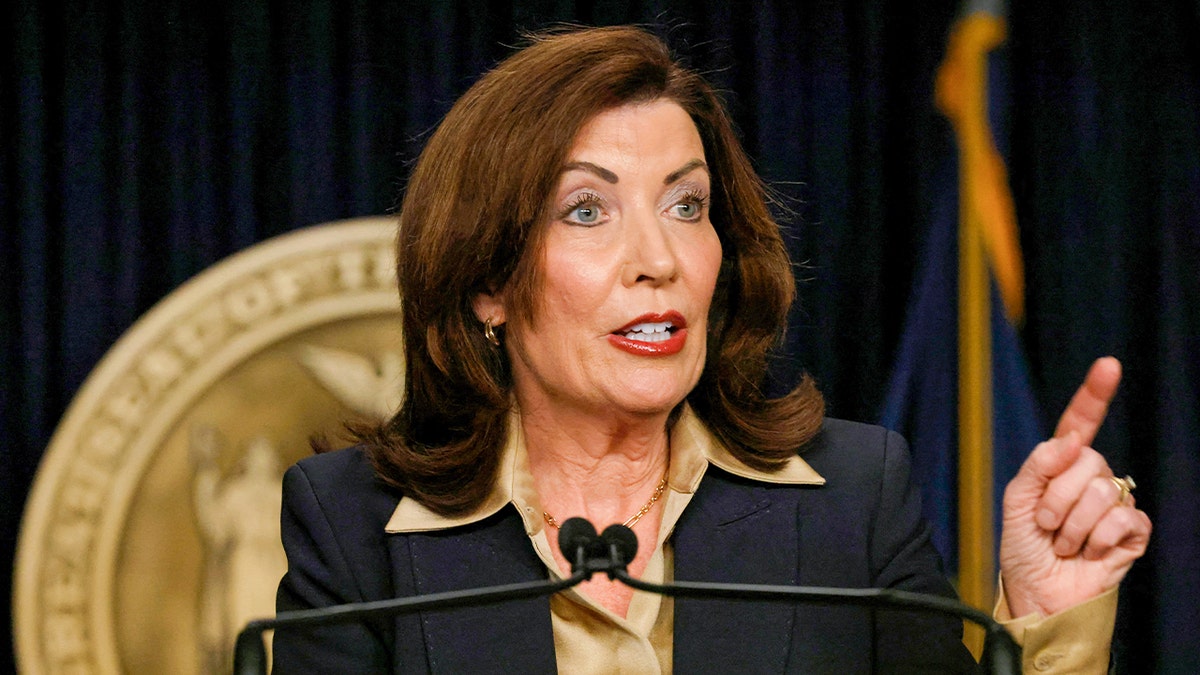 New Legal and Political Challenges for New York Governor Kathy Hochul Over ICE Law