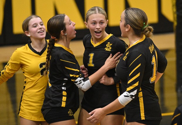 Promising Start for St. Laurence Freshman Setter
