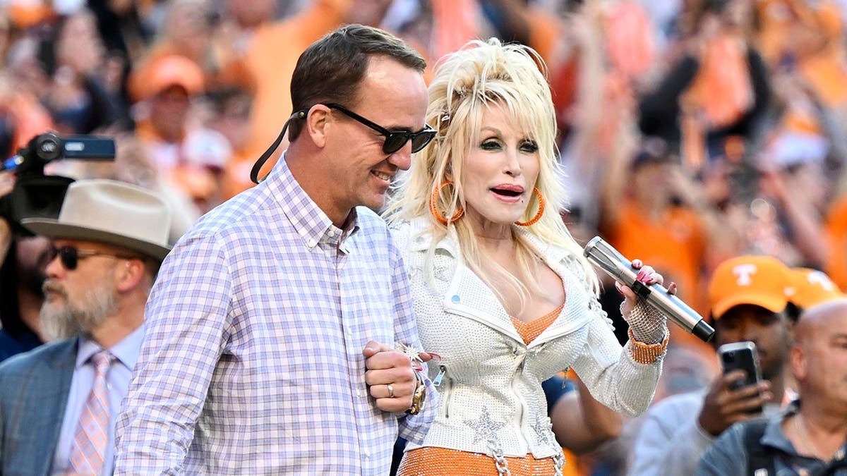 Remembering Dolly Parton: Her Life and Legacy