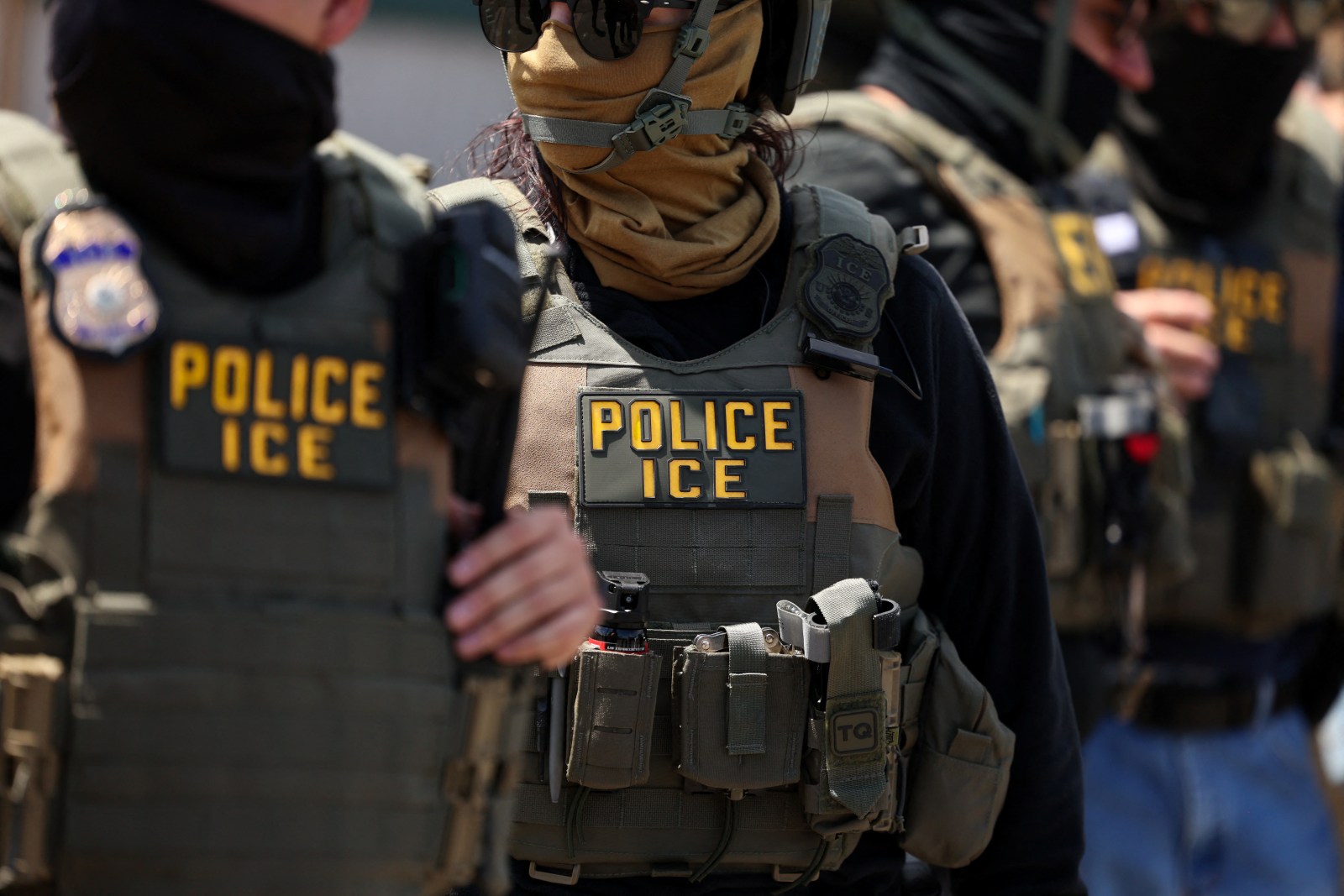 Democratic Party Urges Lawmakers to Abolish ICE: A Shift in Immigration Policy