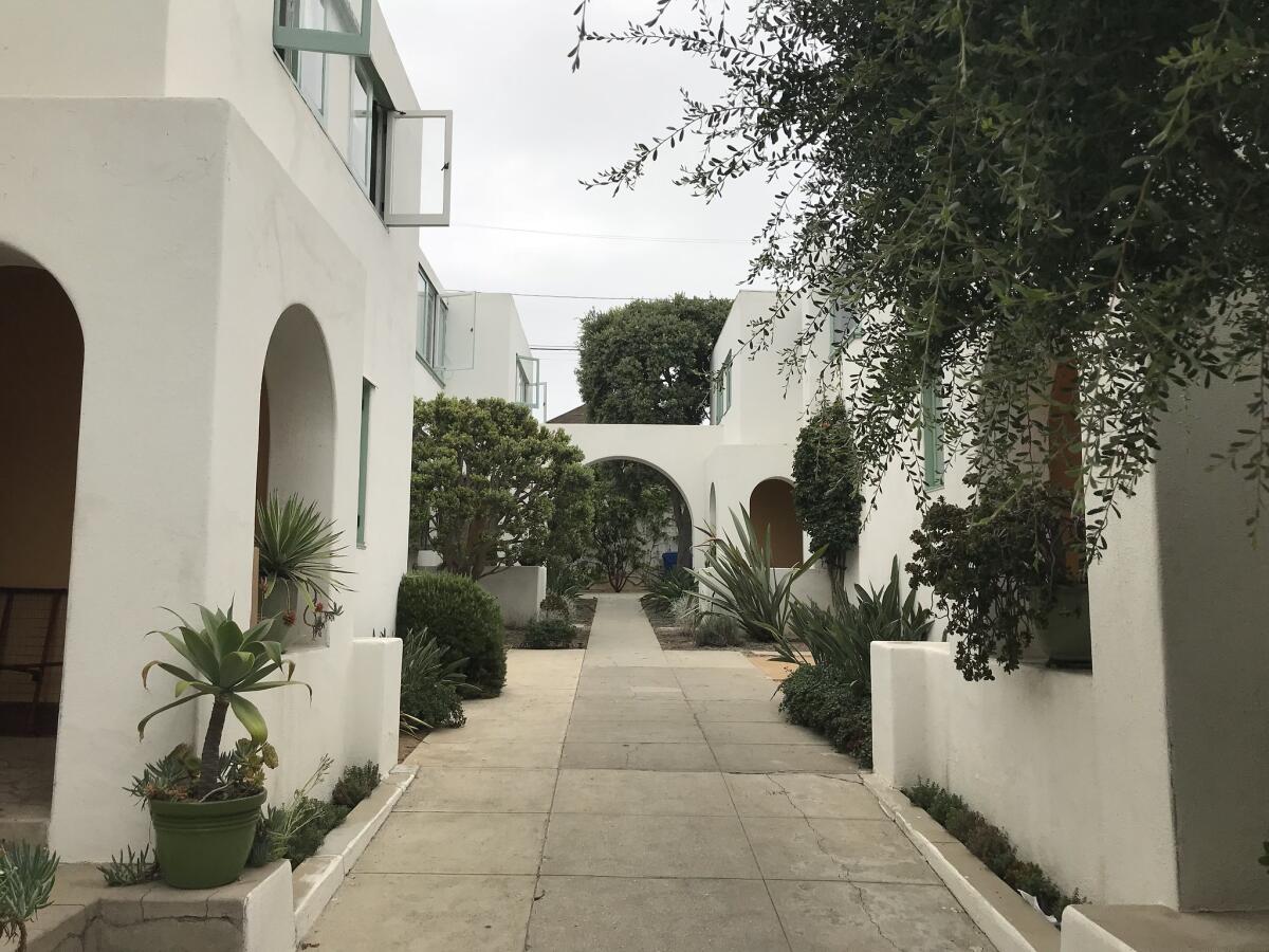Los Angeles Tackles Housing Crisis With Innovative Use of Vacant Lots