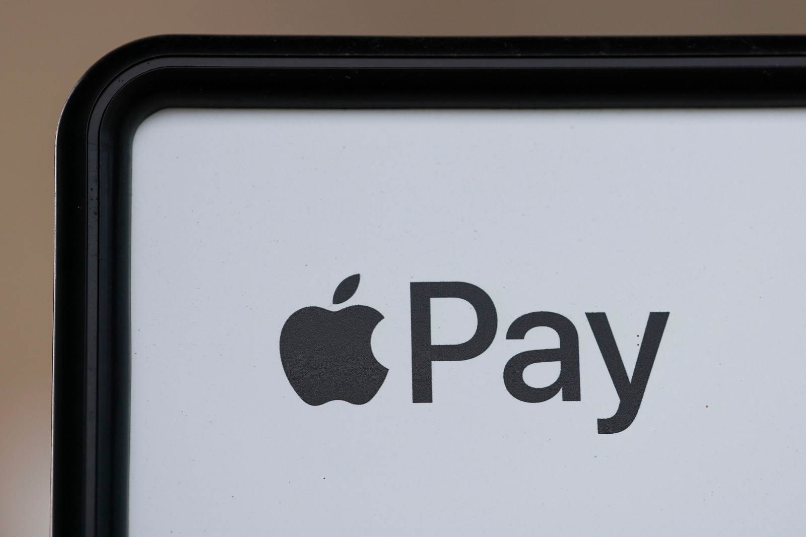 Apple Pay Faces Service Disruptions, Users Report Payment Issues