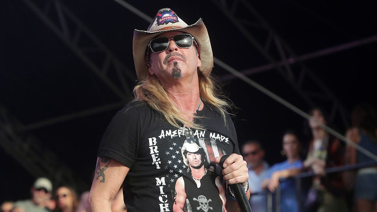 Bret Michaels Takes Hiatus from Touring for Recovery