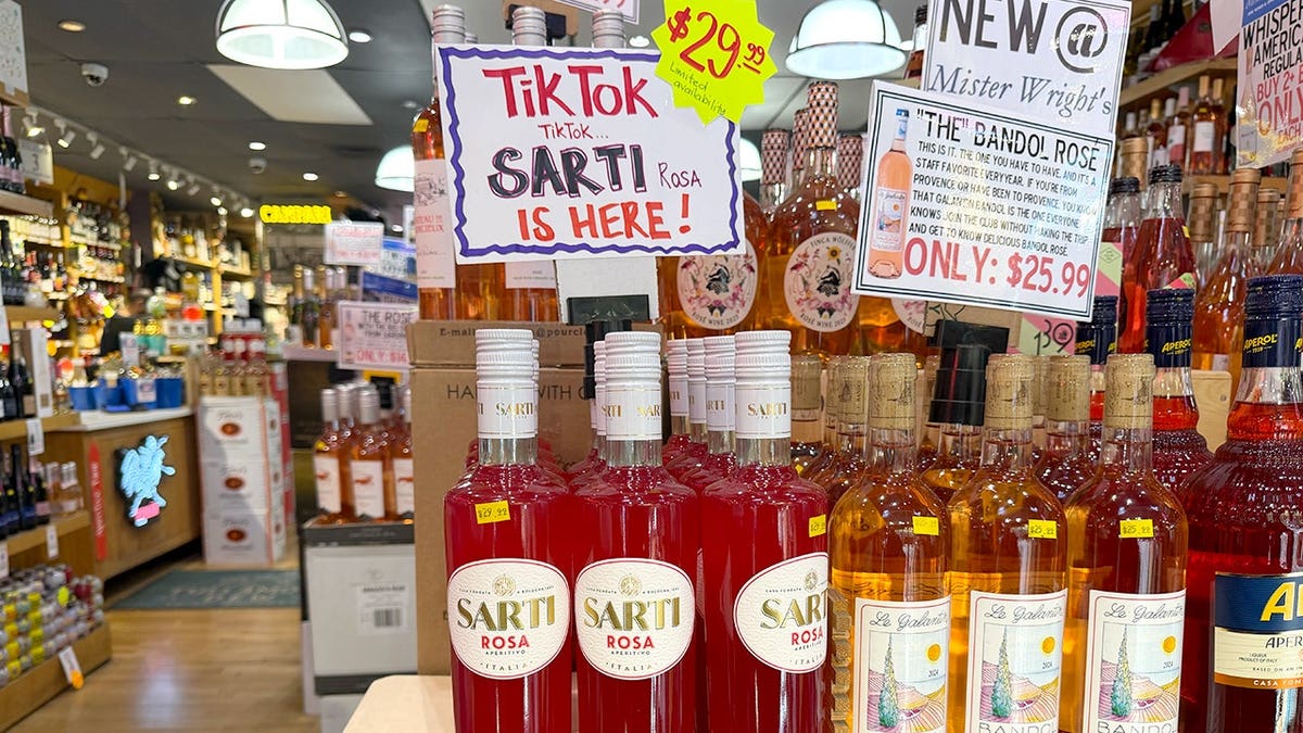 Sarti Rosa: The New Summer Sensation in the U.S.