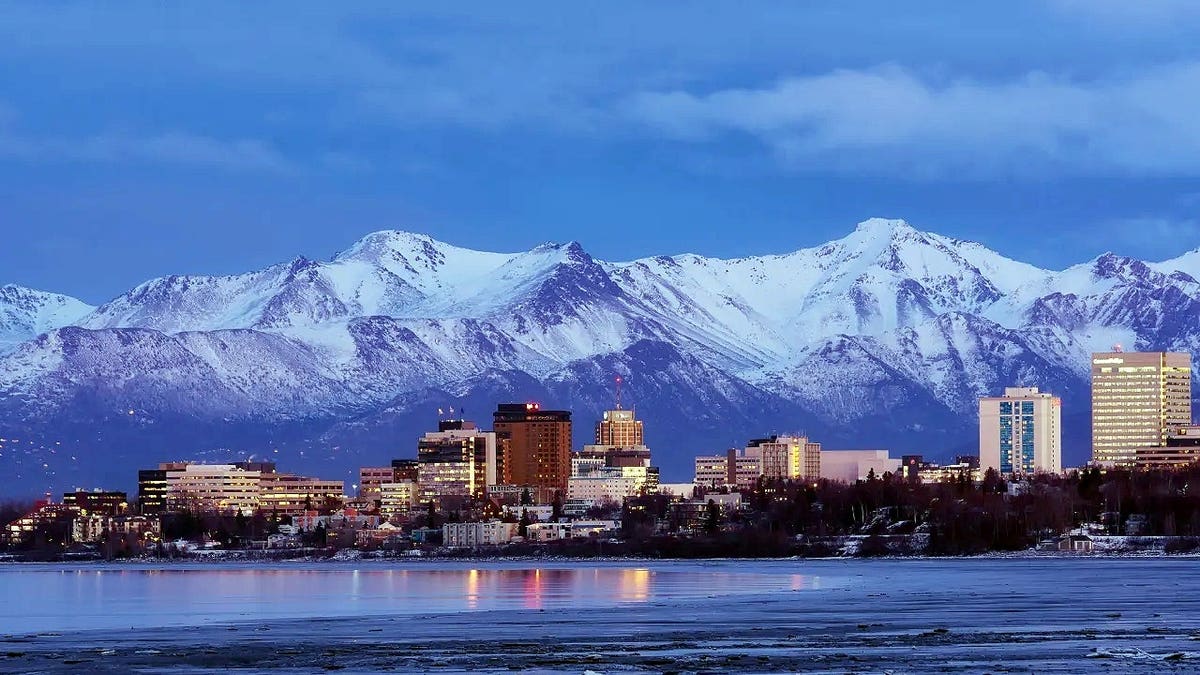Race Heats Up for Alaska Governor as Candidates Compete in Primaries