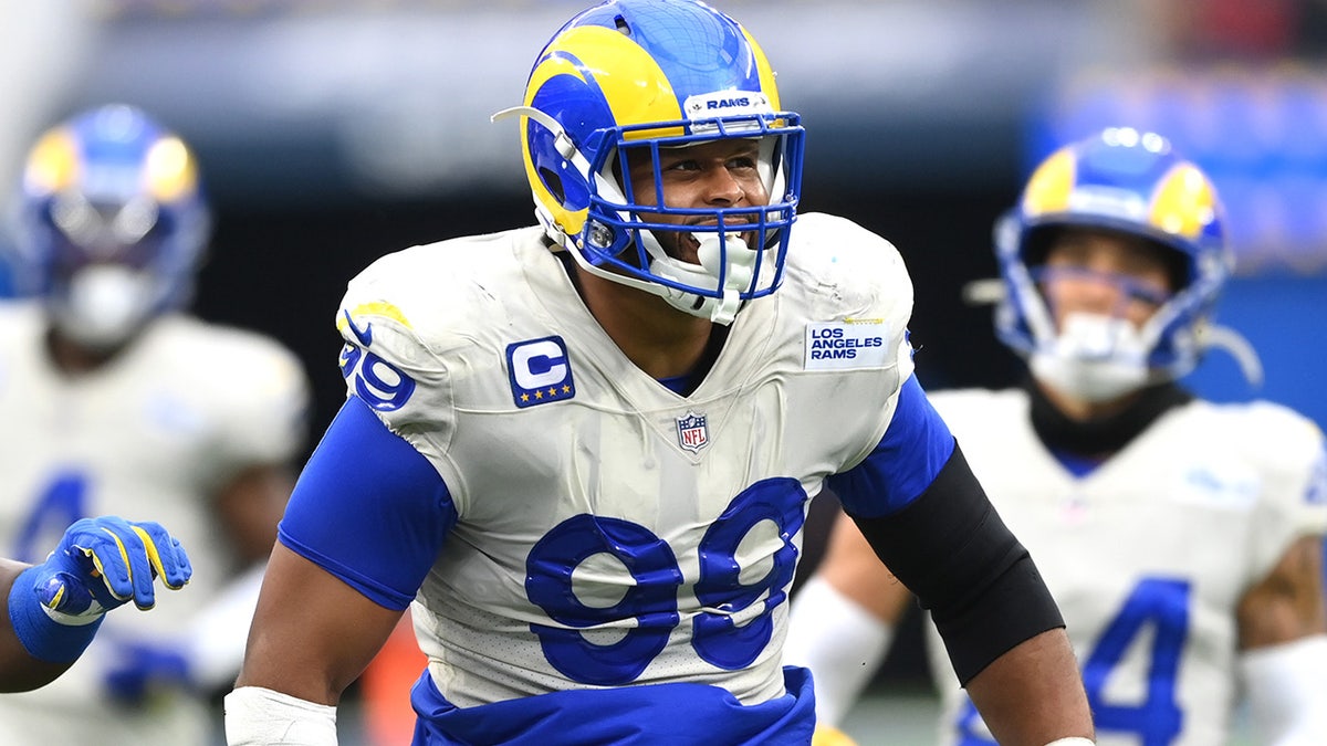 Aaron Donald’s Uncertain Return to the Los Angeles Rams