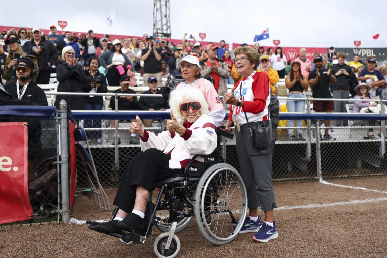 Women’s Professional Baseball League Debuts in the U.S.
