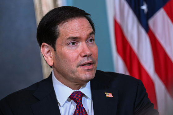 U.S. Set to Revoke Large Number of Visas Amid Asylum Concerns