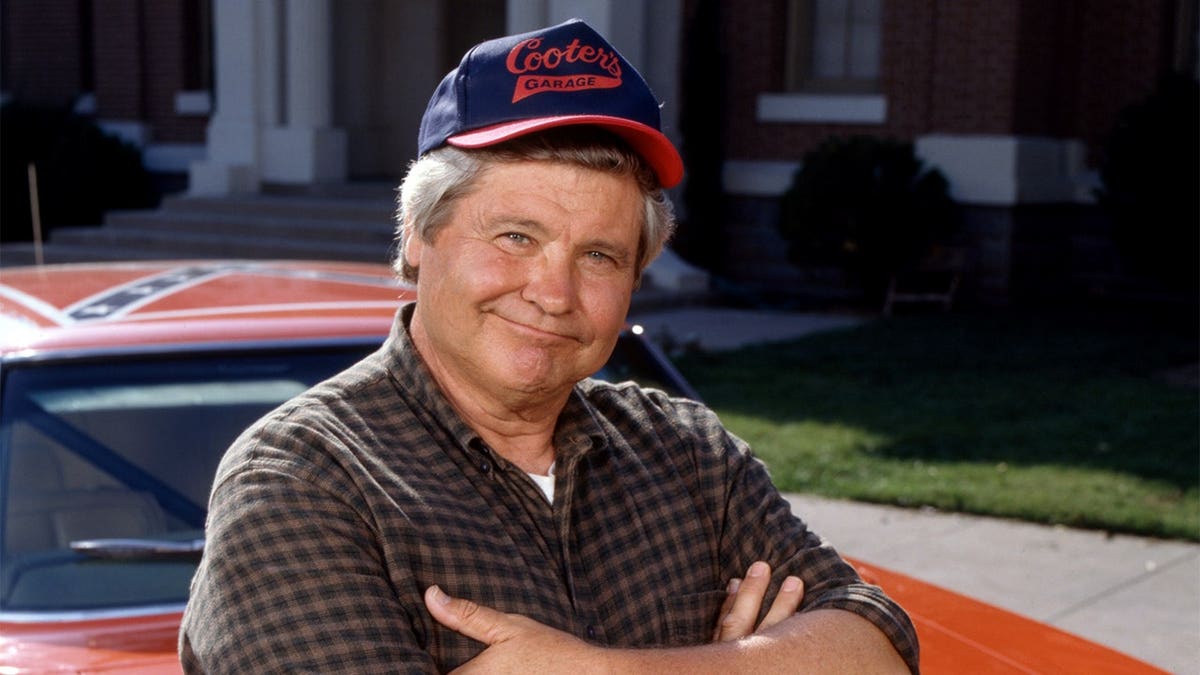Ben Jones, ‘Dukes of Hazzard’ Actor, Passes Away at 84