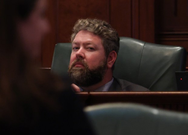 Illinois Legislative Ethics Crisis: Inspector General Faces Criticism