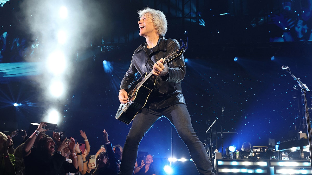 Jon Bon Jovi Offers Refunds After Cutting Concert Short