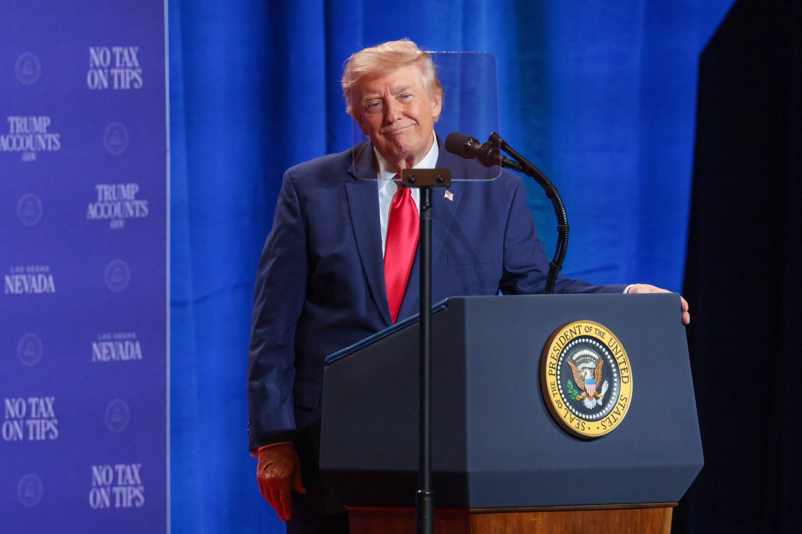 Trump’s Net Approval Drops as Economic Concerns Rise Among Republicans