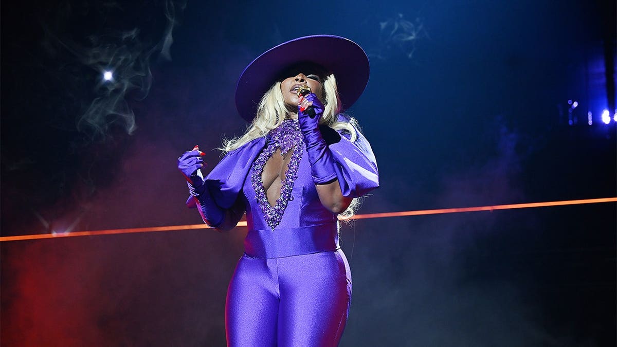 Mary J. Blige on Faith, Responsibility, and Industry Challenges