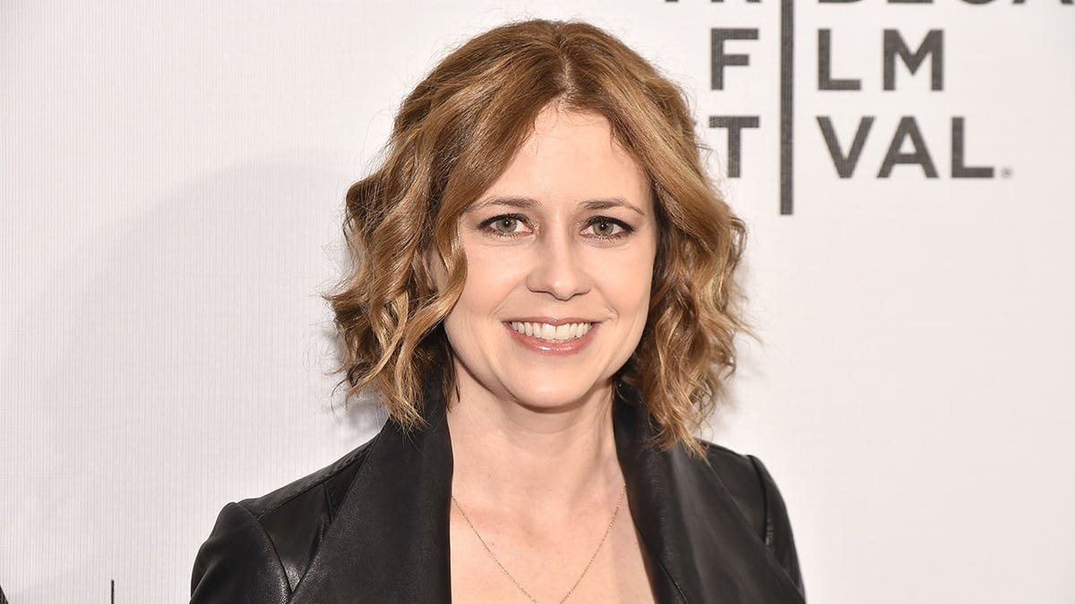 Why Jenna Fischer Left TV for Podcasting