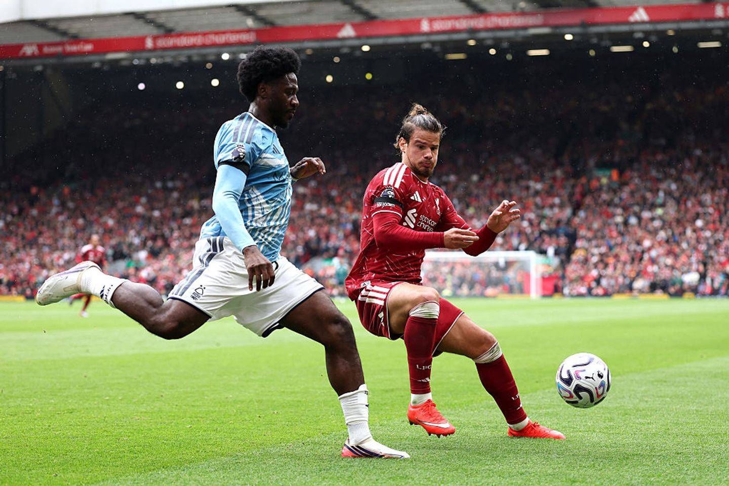 Nottingham Forest Takes the Lead Against Liverpool