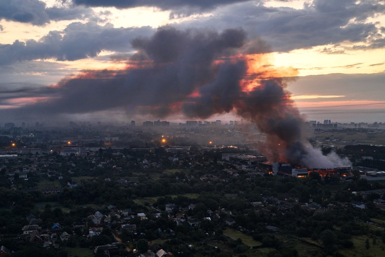 Russian Missile Strikes on Kyiv Result in Casualties and Damage