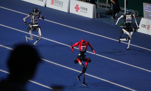 Humanoid Robots Set New Records at Beijing Event