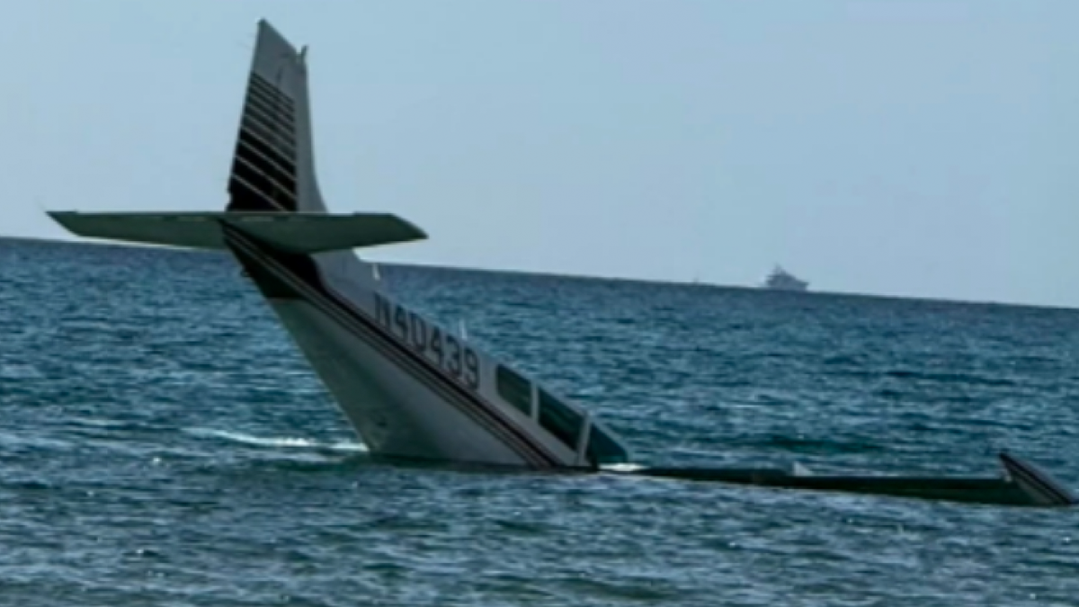 Pilot’s Swift Response Leads to Safe Water Landing off Boca Raton Coast