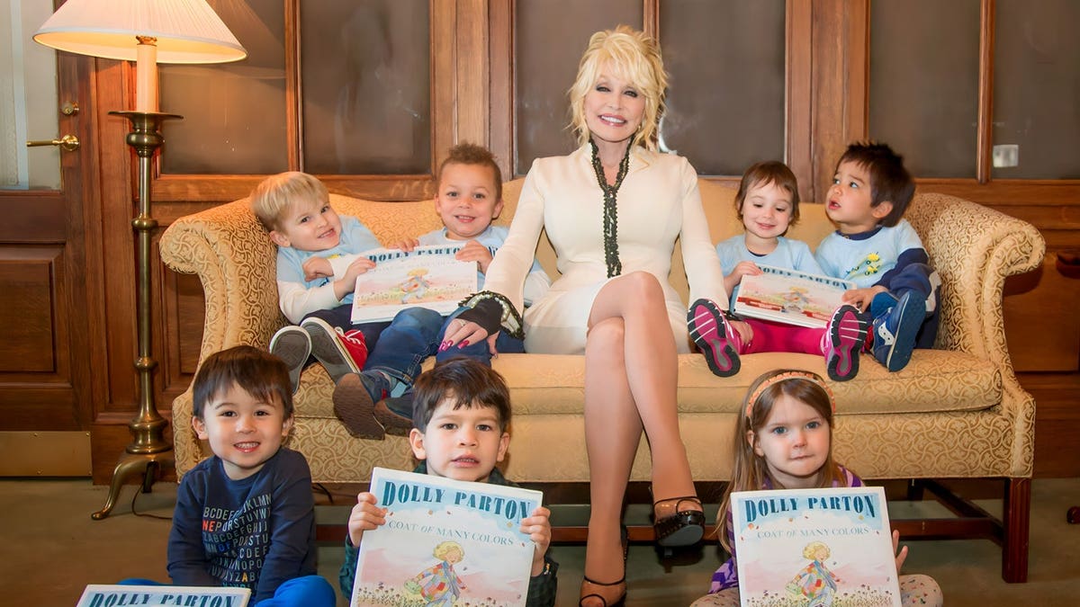 Dolly Parton’s Imagination Library Gains Support in Alabama
