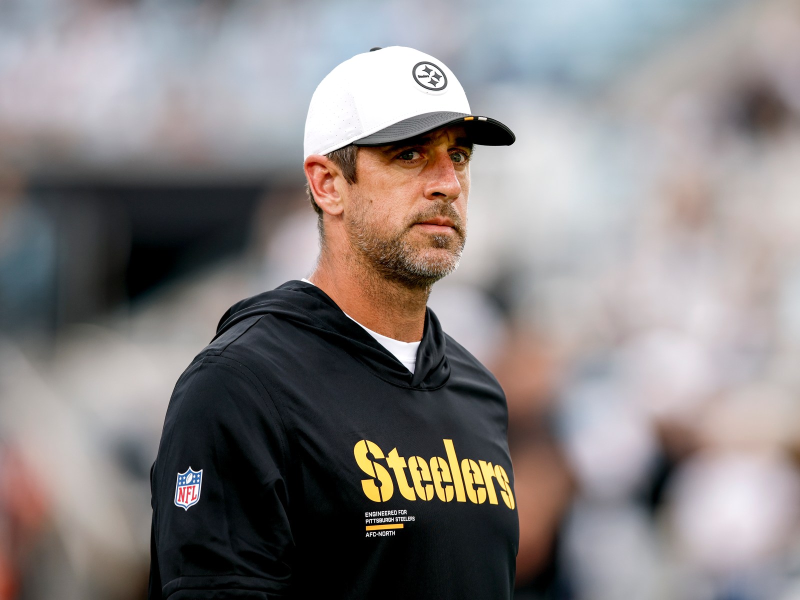 Steelers’ Aaron Rodgers Shuts Down Family Speculation with Social Media Post