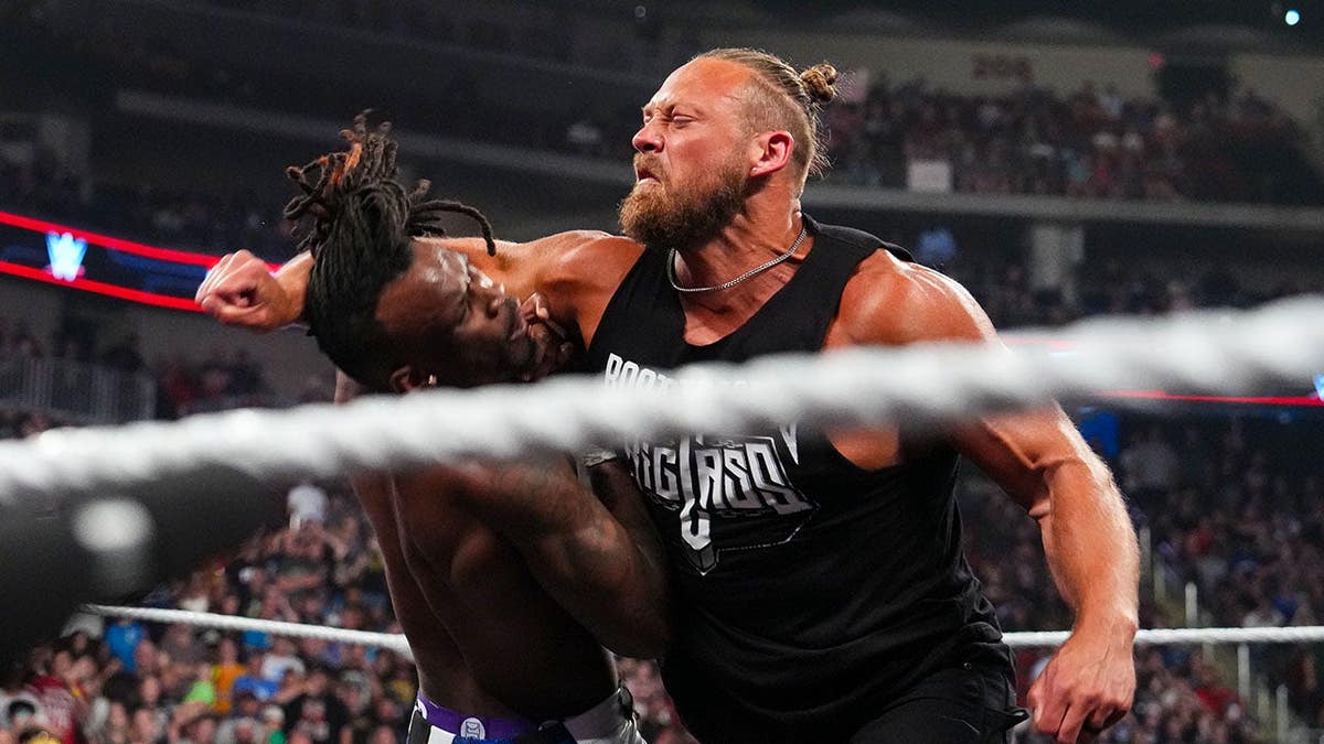 Wrestling Stars Make Their Return on WWE’s Monday Night Raw