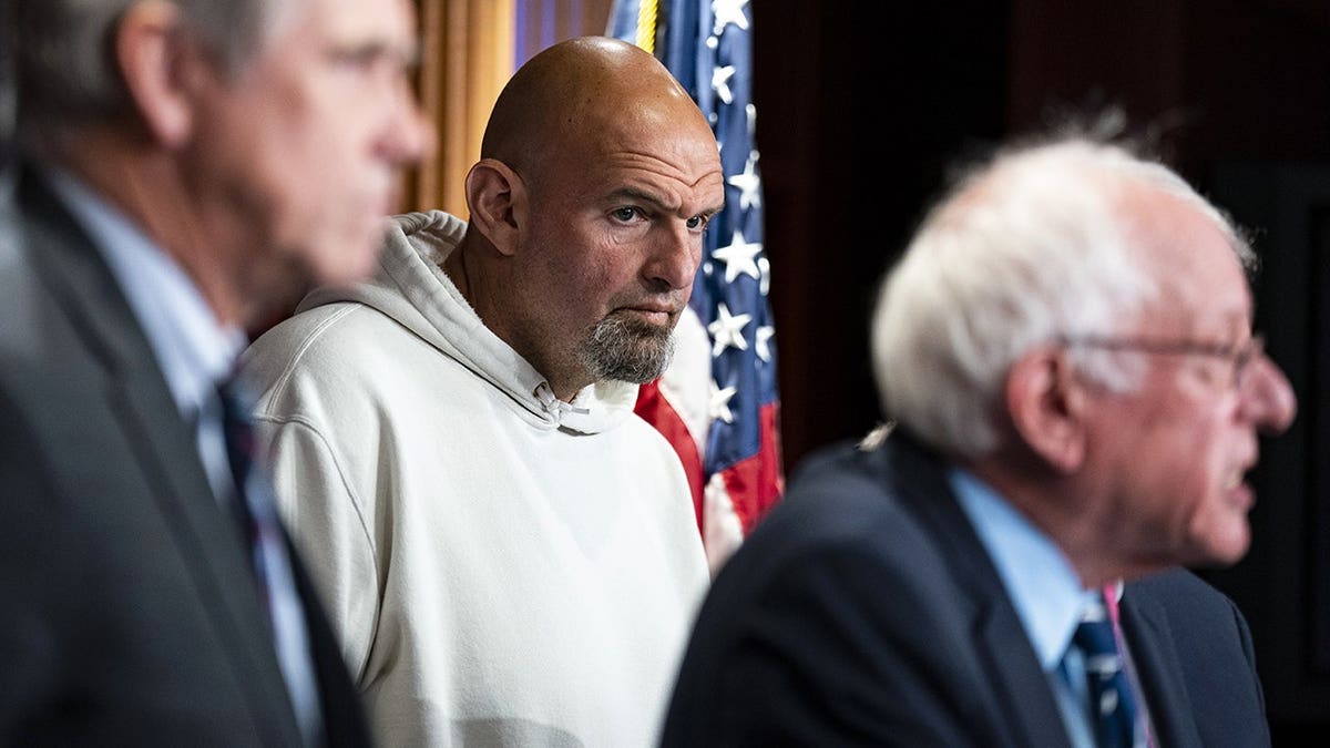 Bernie Sanders Criticizes John Fetterman as ‘Out of Touch’ on Voter Concerns