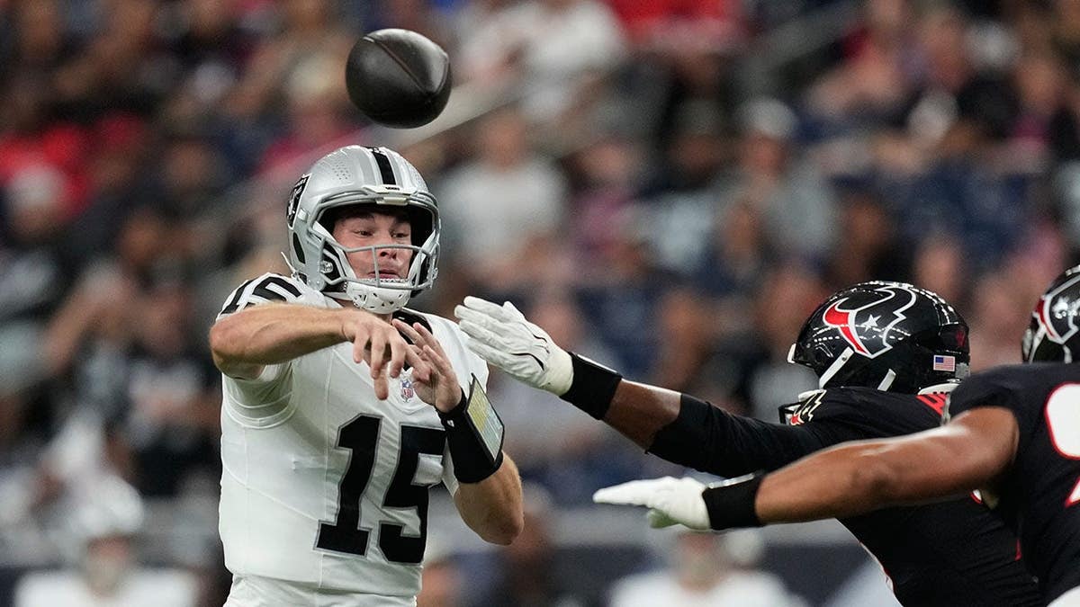 Fernando Mendoza Faces Challenges in Rookie NFL Season