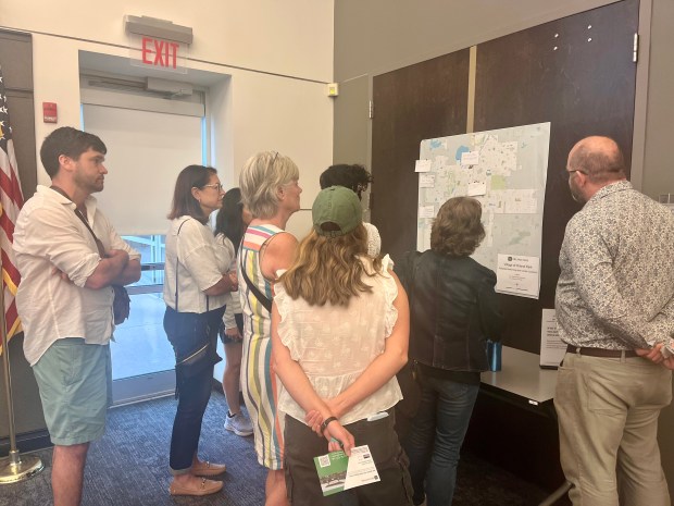 Orland Park Residents Discuss Potential Performing Arts Center