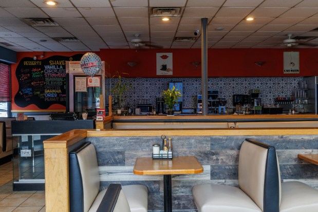 Ann Sather Moves Back to Lakeview, Taking Over Former Stella’s Diner Location