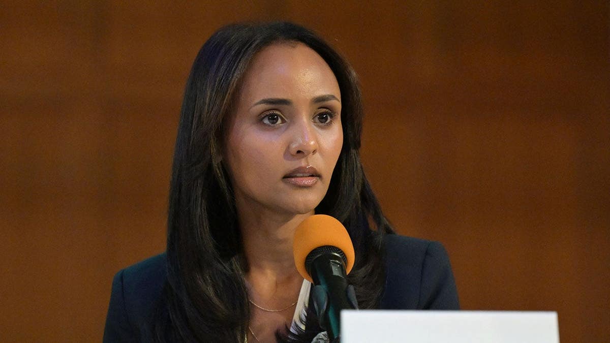 Kiros Addresses Concerns About Communists in Her Political Movement