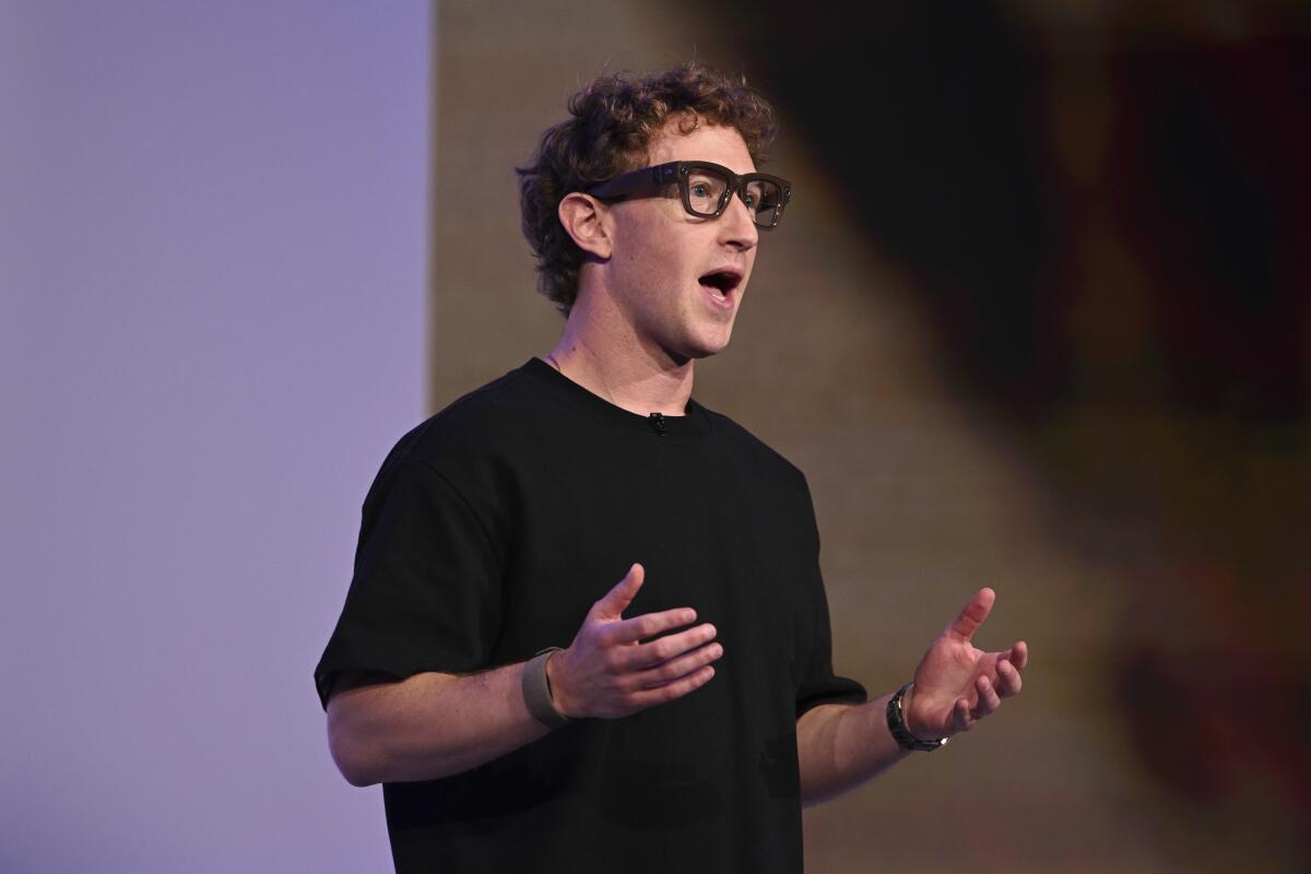 The Controversy Around Meta’s Smart Glasses