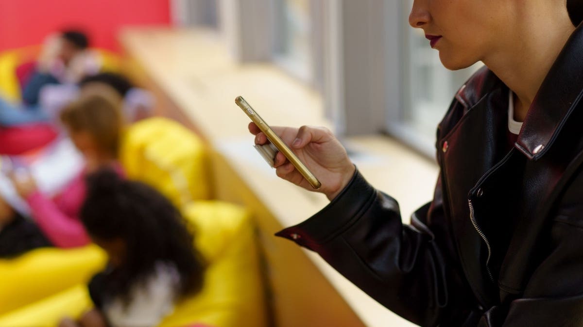 Potential Privacy Concerns for iCloud Private Relay in Safari