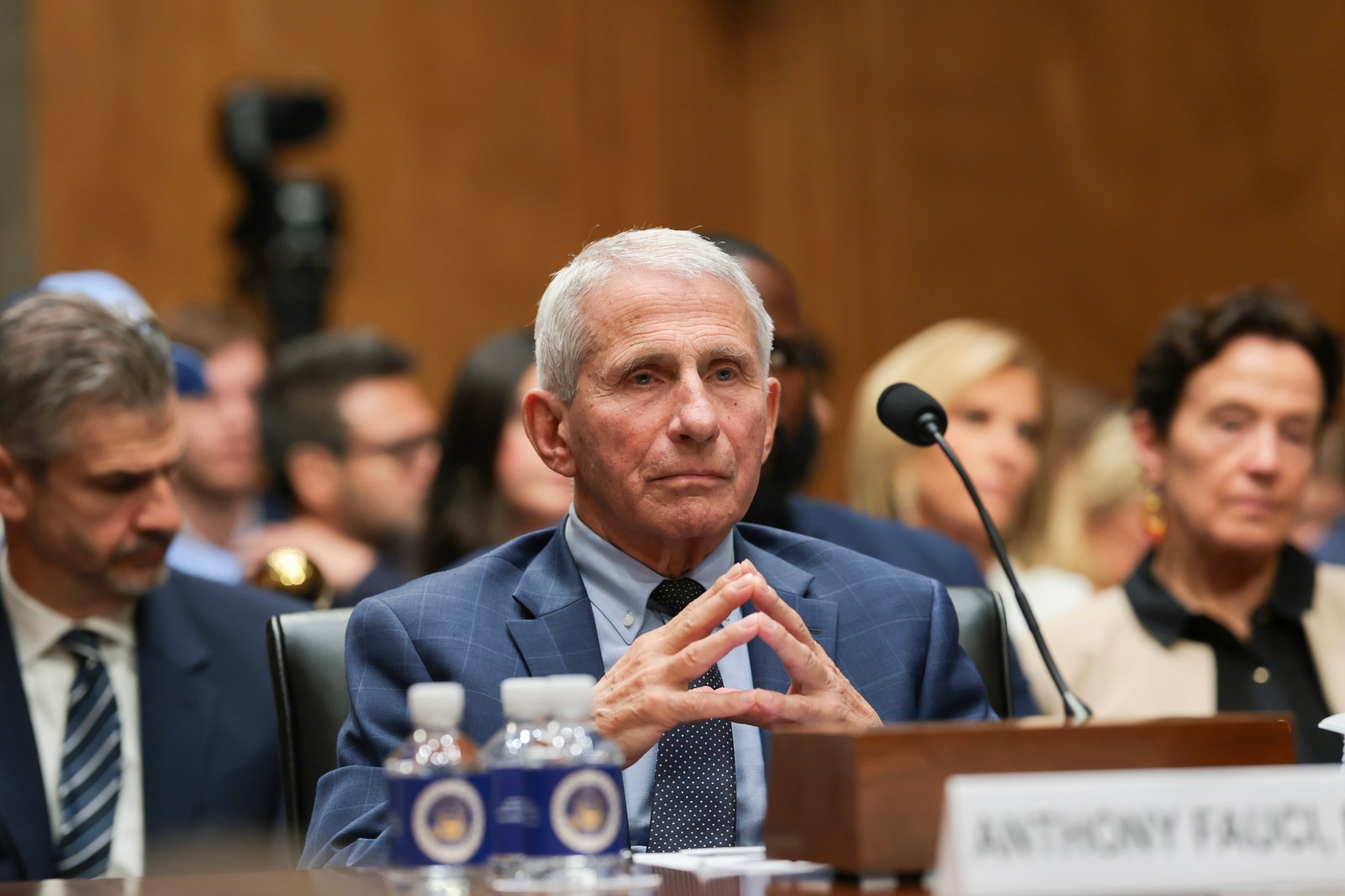 Revealed Texts From Fauci’s Phone Show Key Discussions on COVID-19 Vaccination for Pregnant Women
