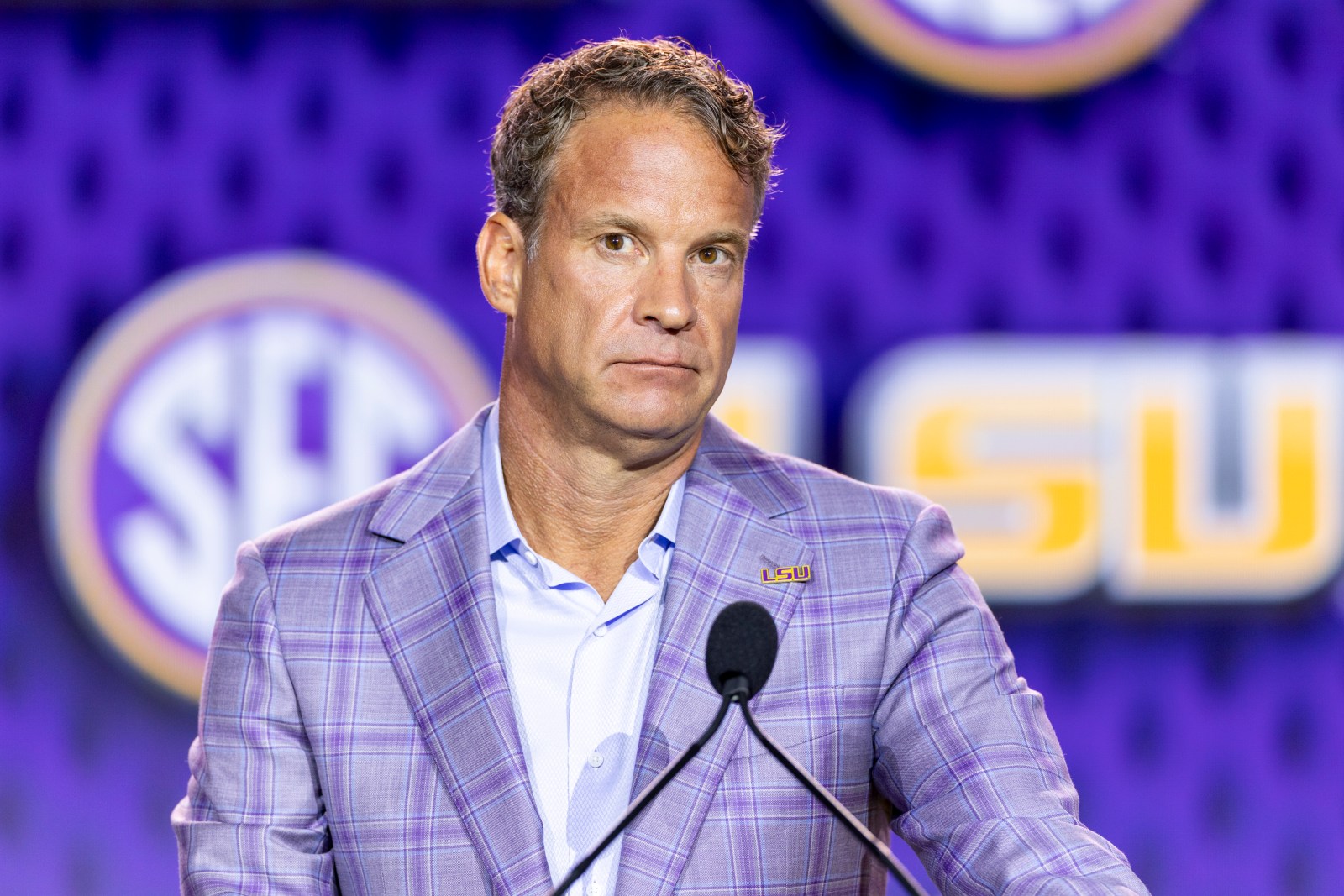 Lane Kiffin’s Fiery Halftime Speech Spurs LSU to Victory Over Clemson