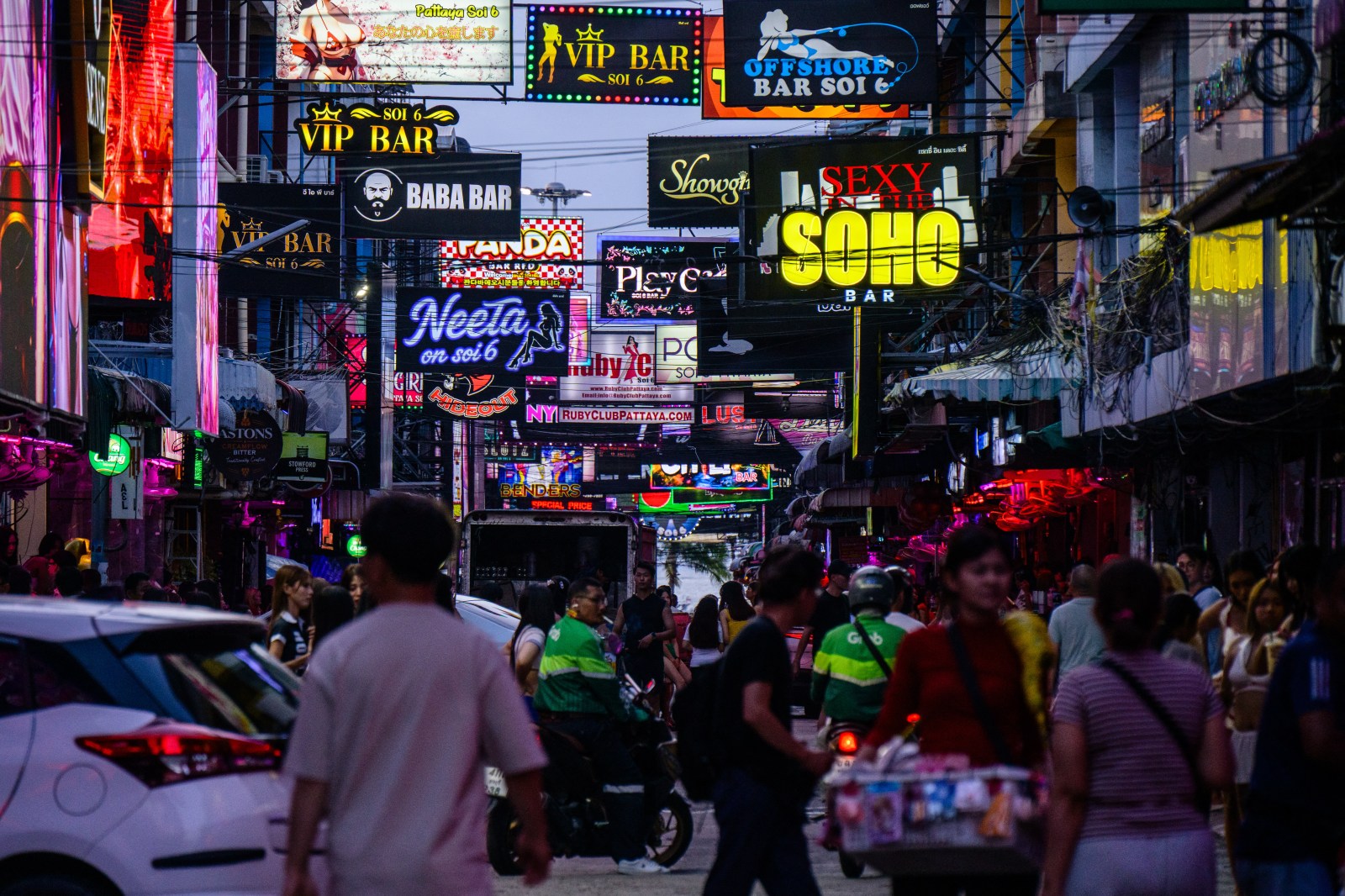USS Abraham Lincoln’s Arrival in Thailand: Economic and Social Implications