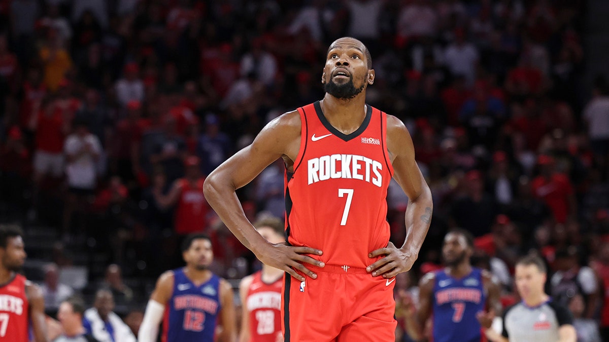 Kevin Durant’s Stance on the WNBA Gender Eligibility Debate