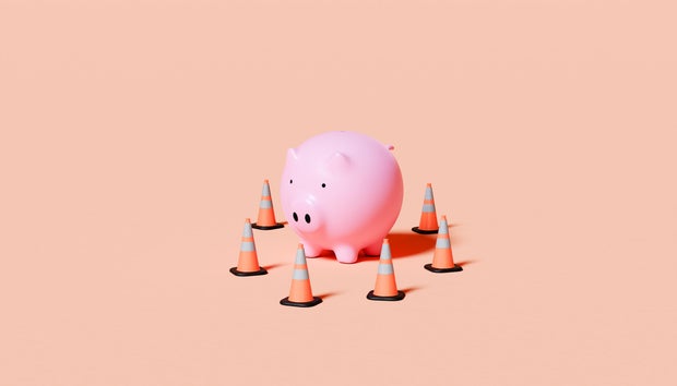 How a Frozen Bank Account Affects Pending Deposits