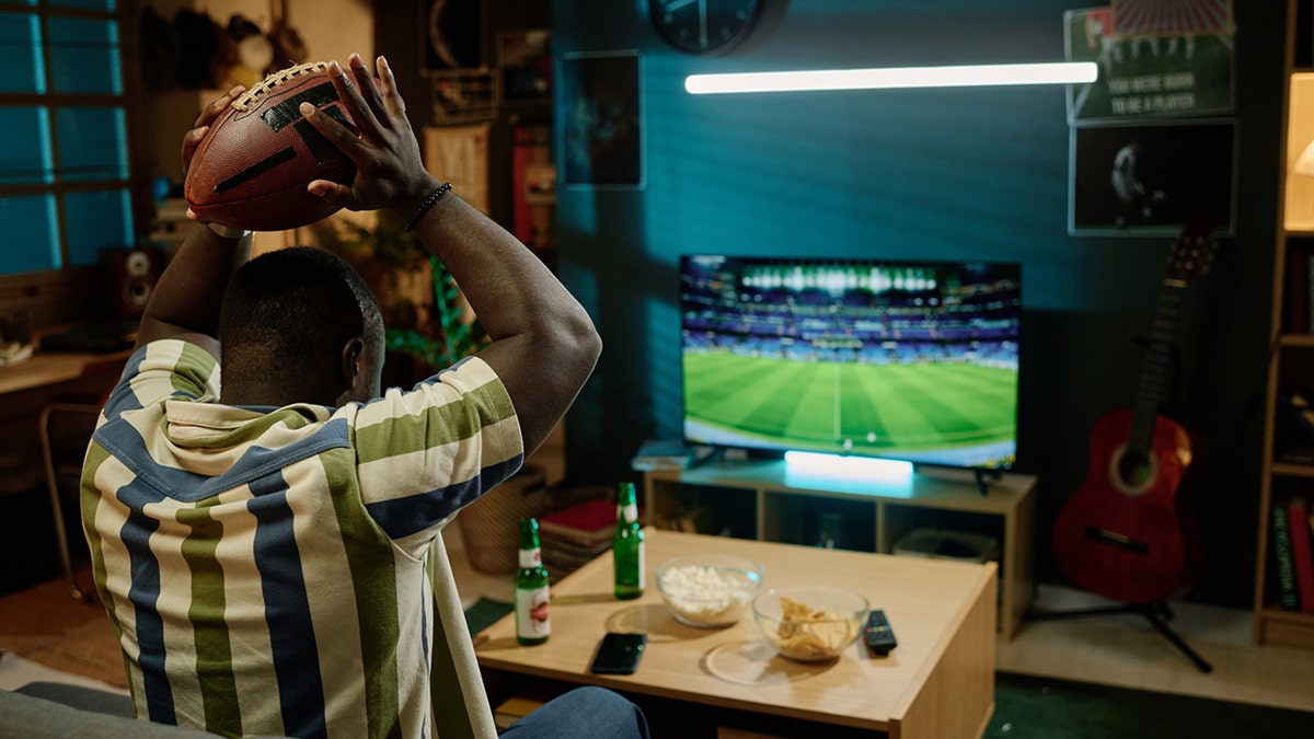 How to Stream NFL Games: Platforms and Pricing Options