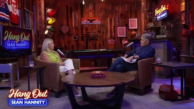Karoline Leavitt Discusses Trump’s Approach in Tense Calls with Putin and Xi Jinping