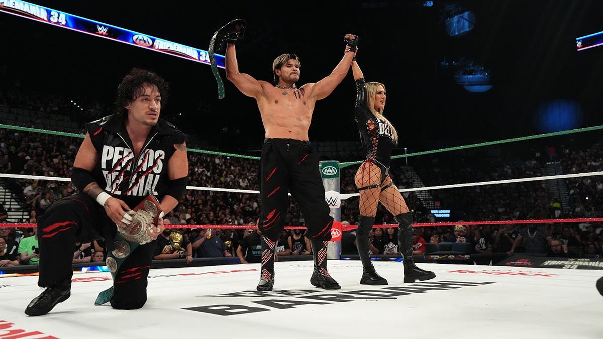 Los Perros del Mal Crowned AAA World Trios Champions at Triplemania 34