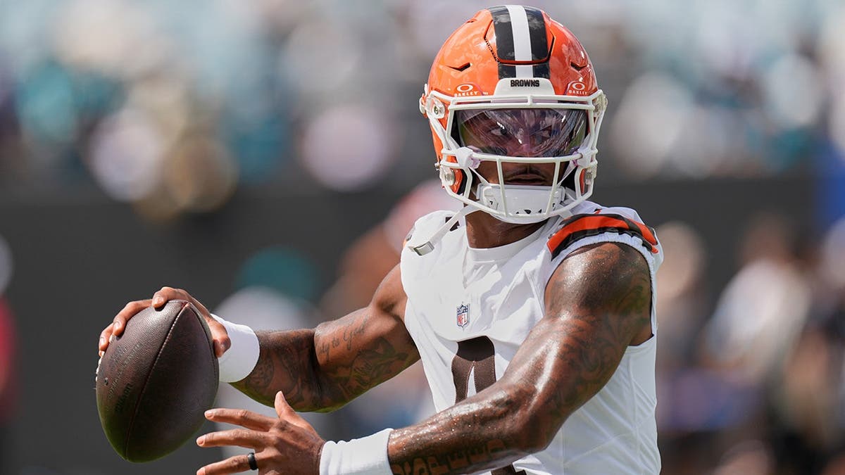Cleveland Browns Maintain Confidence in Deshaun Watson Amid Uncertainty