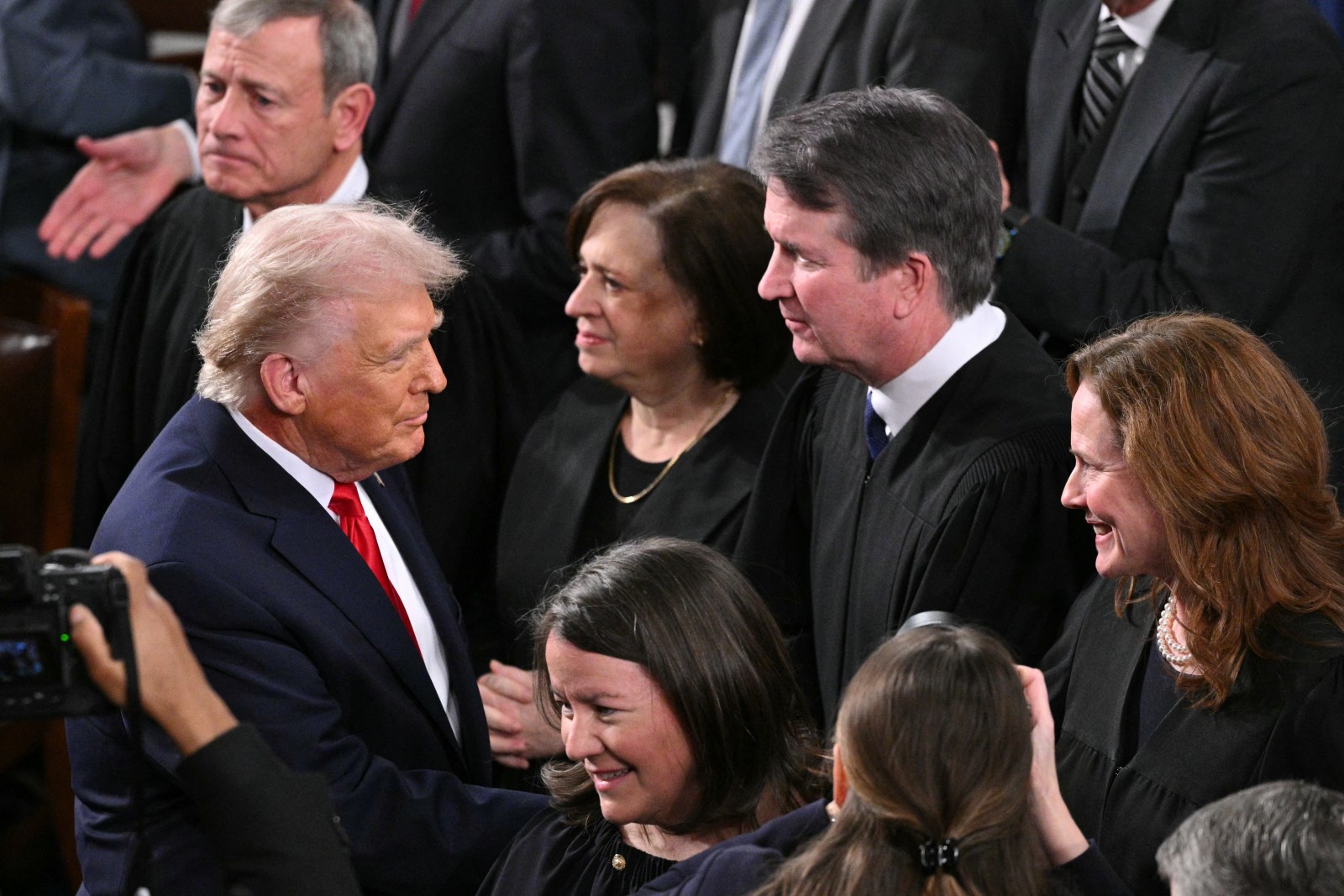 Perceptions of Supreme Court Bias in Favor of Trump, Poll Reveals