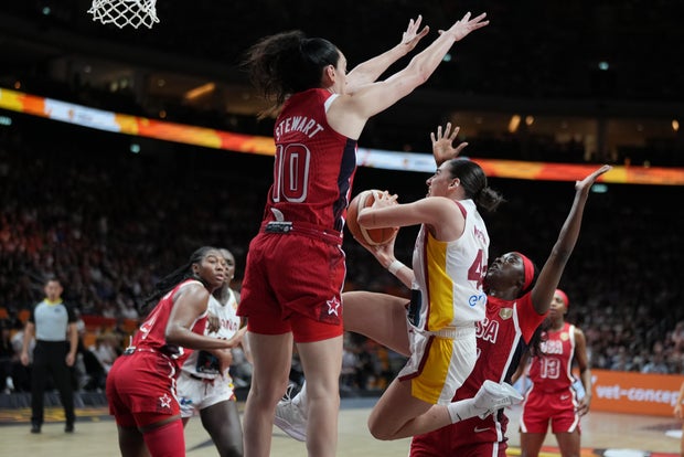 U.S. Women’s Basketball Team Advances to Championship