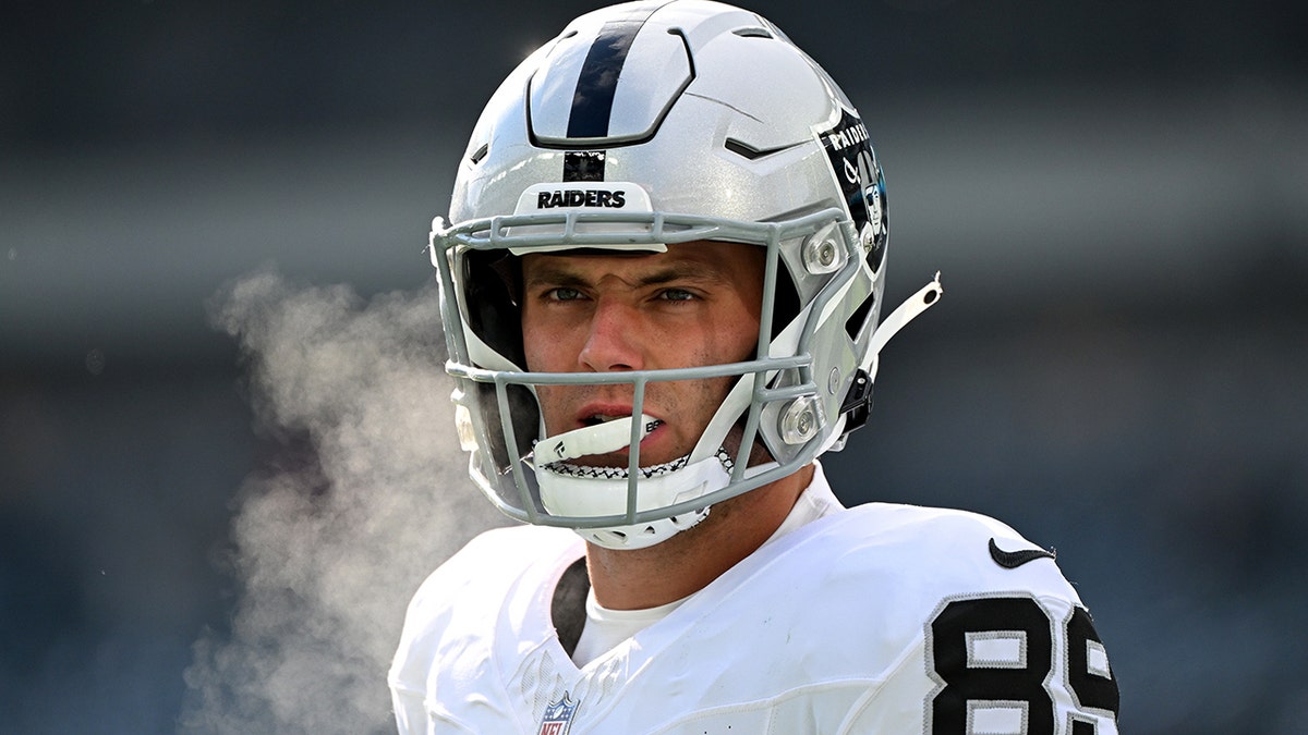 Impact of Brock Bowers’ Injury on Raiders and Fantasy Football