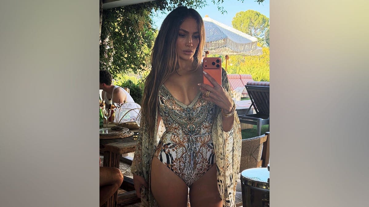 Jennifer Lopez’s Vibrant Labor Day Celebration and Personal Journey