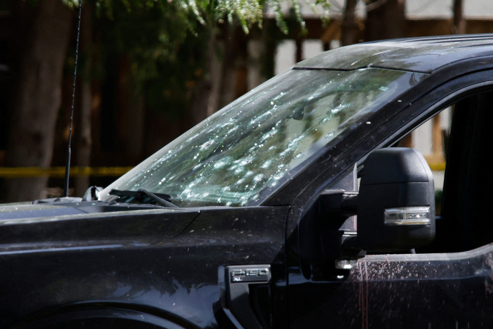 Police Officer and Alleged Shooter Injured in Ontario Synagogue Shooting