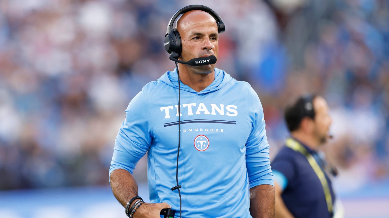 Titans’ Struggles Raise Questions About Quarterback Cam Ward
