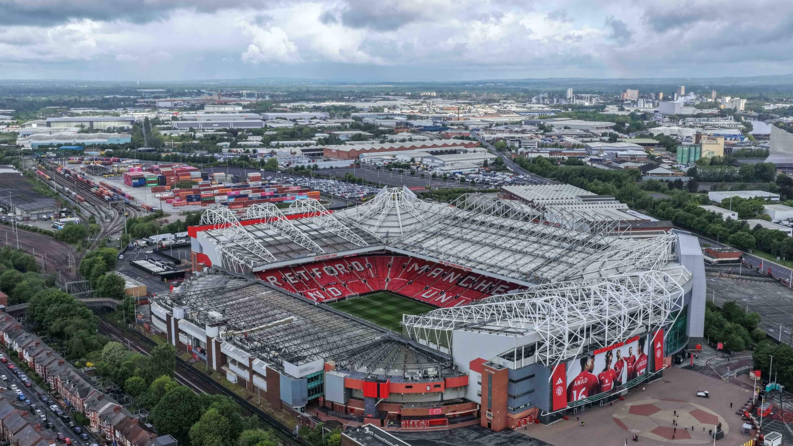 Manchester’s Rise as a Global Player: Economy, Politics, and Football